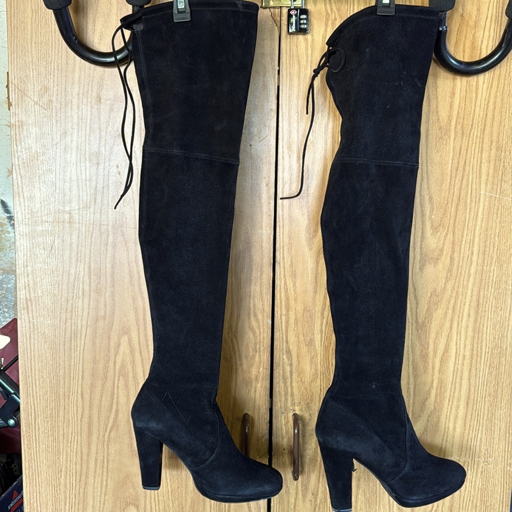 Stuart Weitzman knee-high suede boots🖤